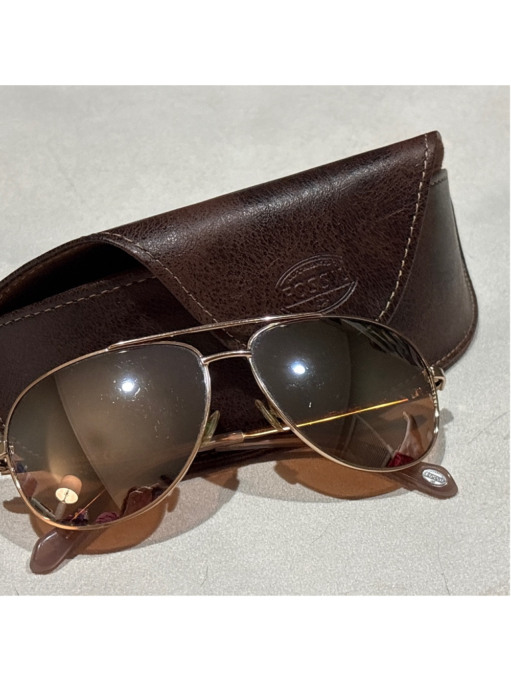 Women's Fossil Aviator Sunglasses in Brown and Gold, One Size